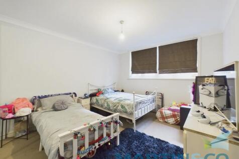 CAM01870G0-PR0156...