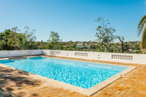 Almancil Fully Renovated 5 Bed Villa For Sale (51)