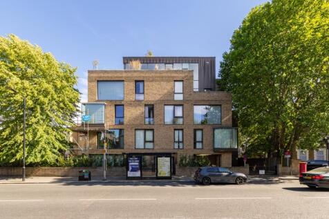 15, 12 Elgin Aven...