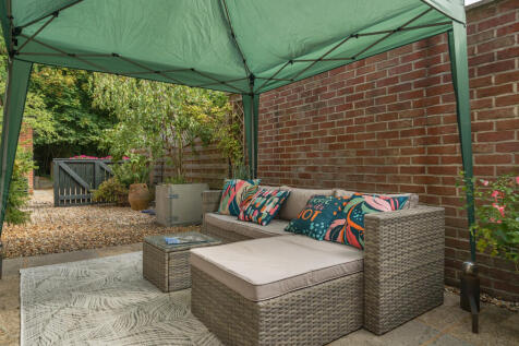 1330670-7-688205f...