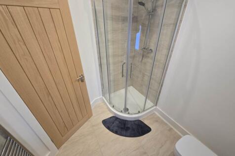 First floor shower r