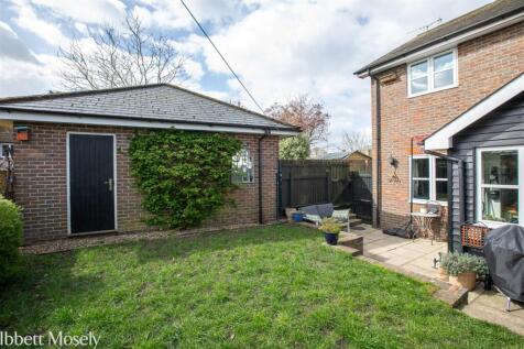 20260330-1 Albion Close8.jpg
