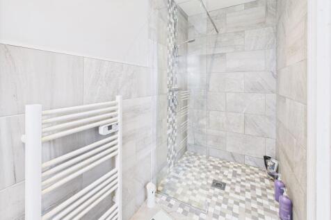 Ground Floor En-Suite