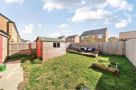 2nd view REAR GARDEN.jpg