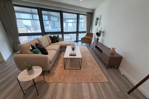 Living Area pic 7.jpeg
