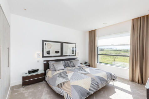 5 bed, 5 bath Detached in Edinburgh - Photo 28
