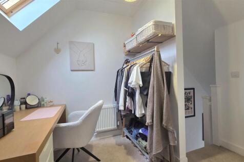 Office/Dressing area