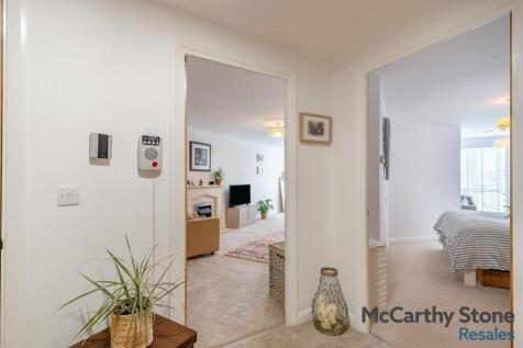8680472-interior02.jpg