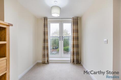 8663837-interior02.jpg
