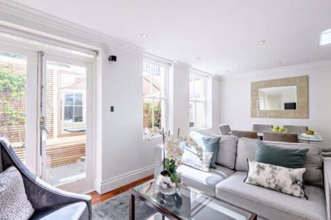 A beautifully refurbished, 2 bedroom, 2 bathroom apartment with private patio comprising (768 sq ft) in a stunning Grade II listed building with access to lovely communal gardens