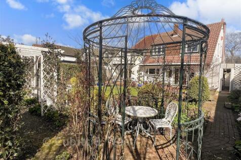 Garden Feature