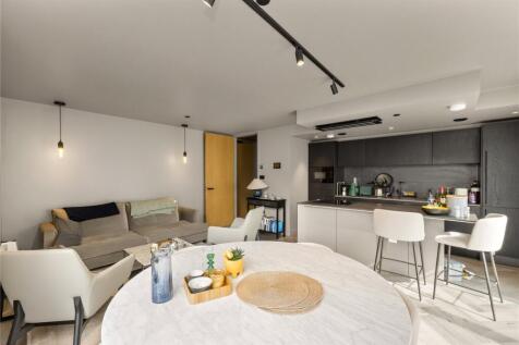 Kitchen/ Reception