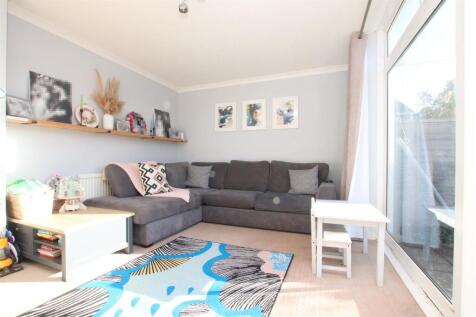 Living Room_.JPG
