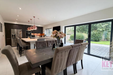 Looking for Folkestone estate agents? We offer fre