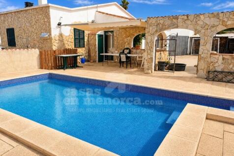 Country house with swimming pool just a stone's throw from Ciutadella