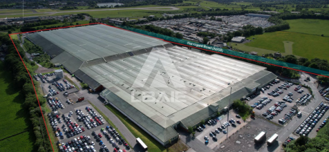 Distribution Warehouse to rent in leeds