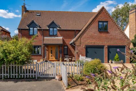 Whattoff Way Baston 6 bedroom home