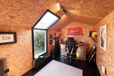 GARDEN OFFICE (2).jpeg