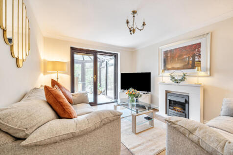 1369558-11-68ee57...