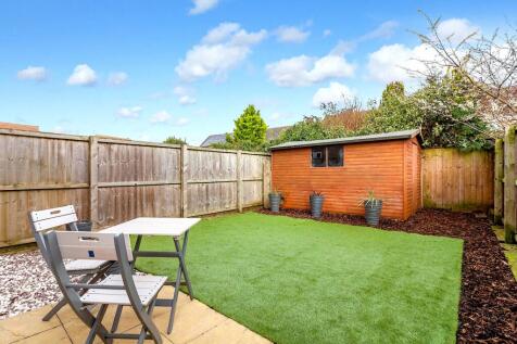 Robson Avenue - Garden