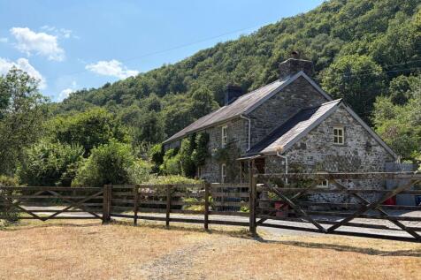 The Farmhouse from barns