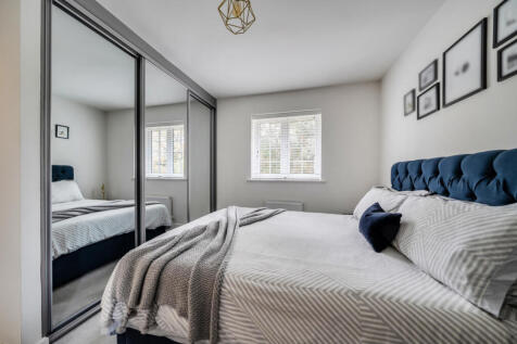 1373596-8-690c8d3...