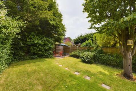 CAM02023G0-PR0054-STILL032