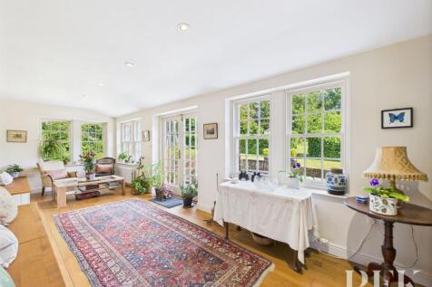 Netherscales Sun Room