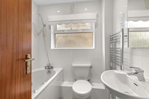 4 Grange Road, HP15 7QZ NEW-16.jpg