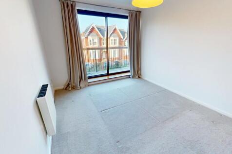 1735-12102025_145...