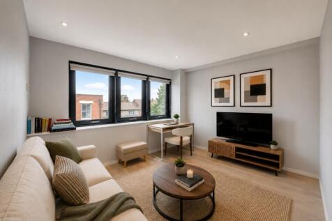 A well-presented one double bedroom apartment located on the third floor of this purpose built development above commercial premises on Quex Road, NW6. This property comprises a bright and spacious op