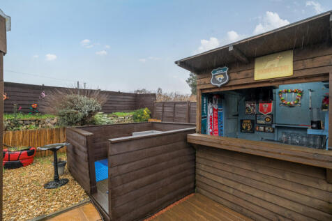 Bar/Shed