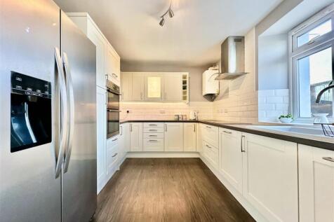 Kitchen.JPG