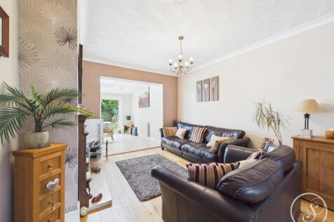 SECOND SITTING ROOM