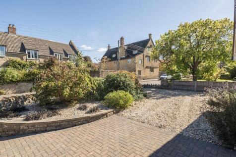 Driveway & Street scene