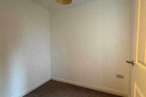 2 Thomas Webb - Bed 2.jpg