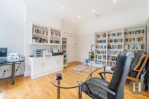 7 bed, 3 bath Detached in Birmingham - Photo 21