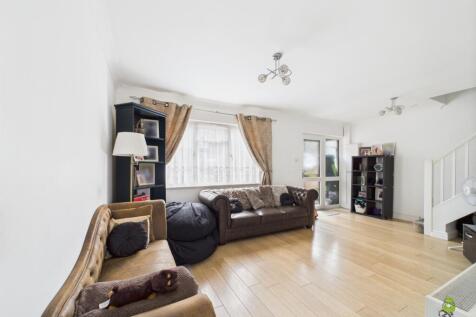 Presented by Nicoleta at EweMove Bexleyheath and D