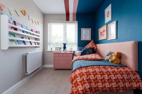 A single bedroom overlooking the garden
