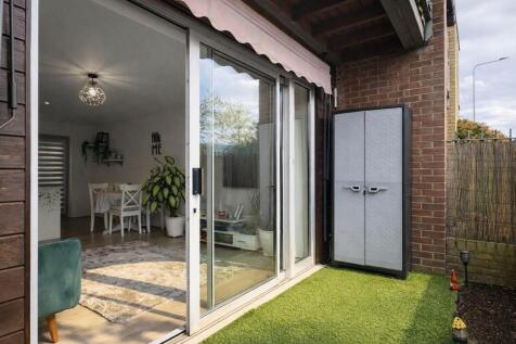 Two Bedroom for sale by Barrain London