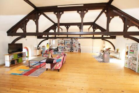 Mezzanine photo 3