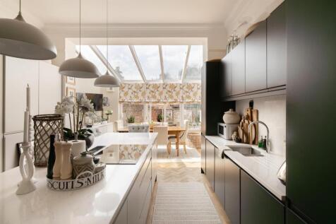 Kitchen & Dining Room