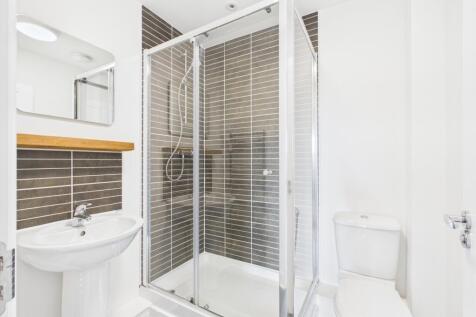 CAM01721G0-PR0085-STILL004