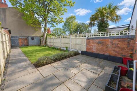 garden1.jpg