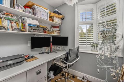 90 Oxford Road, Banbury-30.jpg