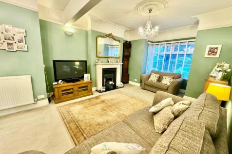 PHOTO-2024-12-05-21-23-29 (20).jpg