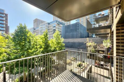Spacious Two Bedroom Apartment | Prime Position | Moments from the Elizabeth Line