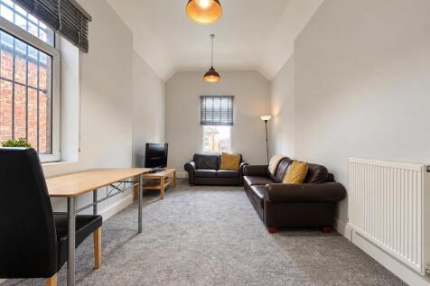 5 Bedroom Flat in NE6 5HL