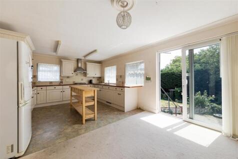 Chingford Avenue, E4