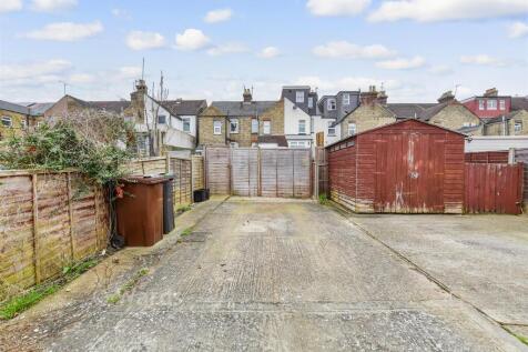 Driveway/Parking